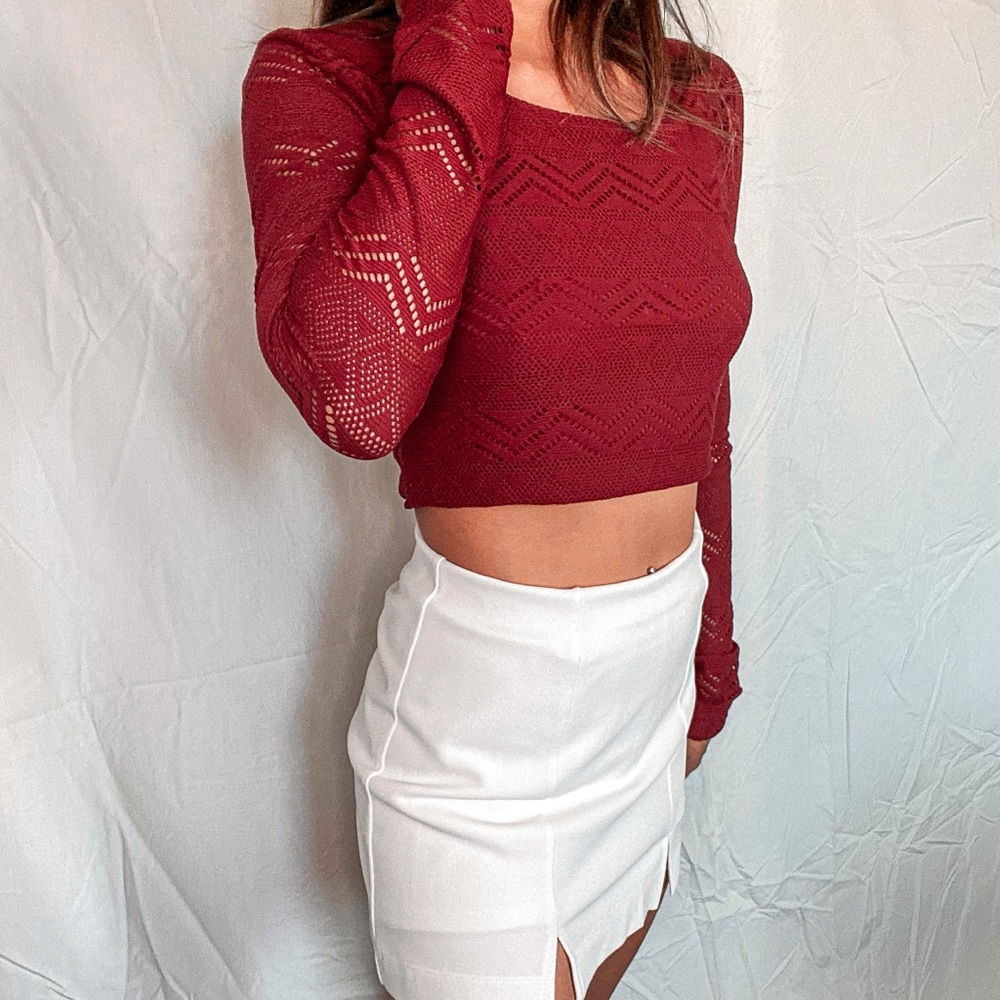 FINAL PRICE!!⚡️Red Long Sleeve Cropped Top